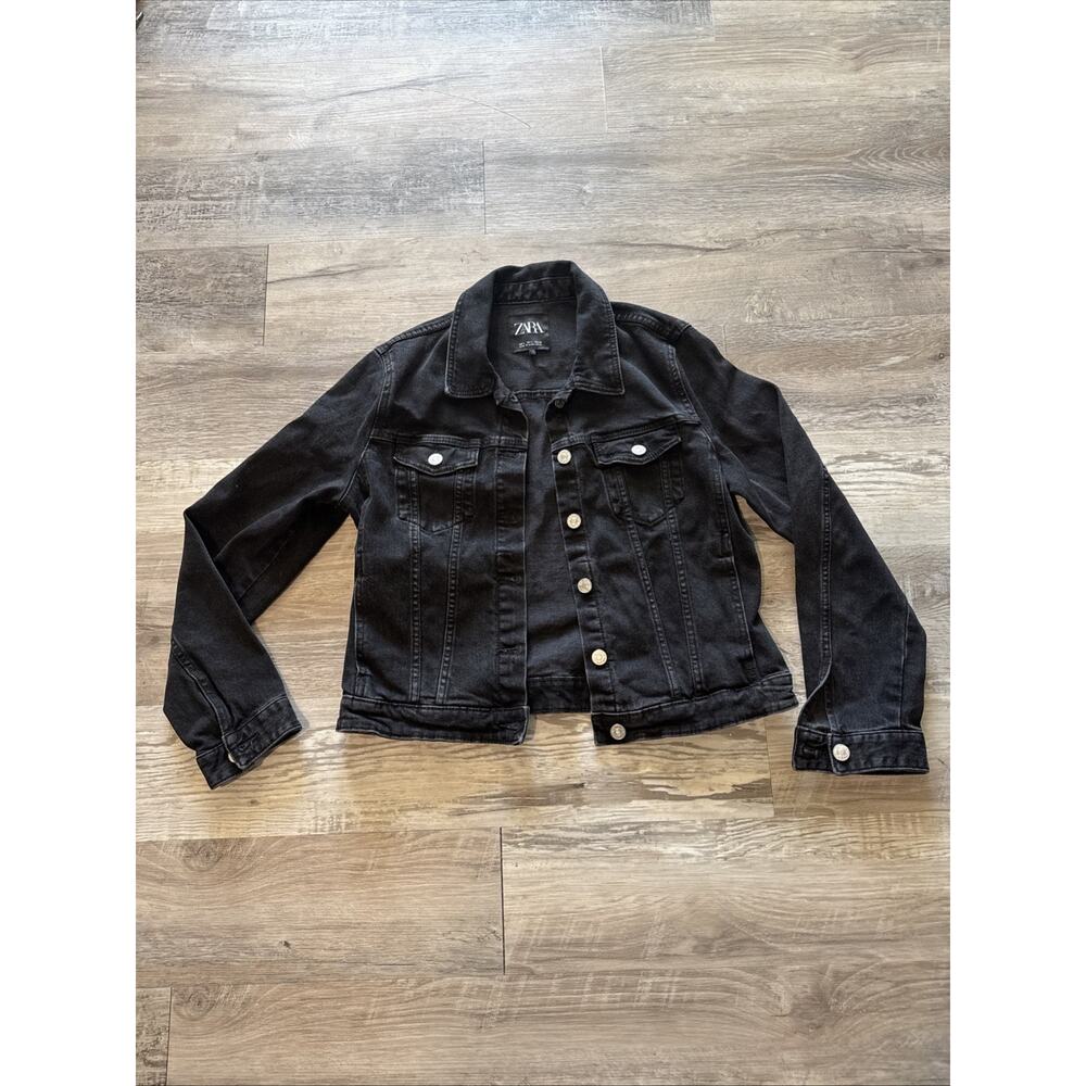 Zara Dark Black Denim Womens Size Large Classic Trucker Jean Jacket Coat